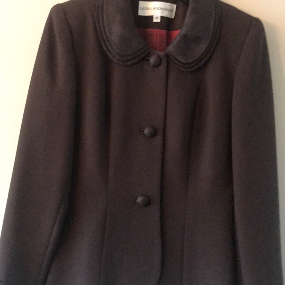 Laura Madrigano 2 piece suit size 6